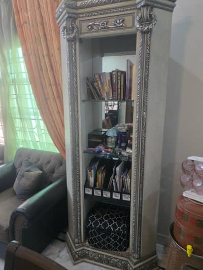 Fancy divider and tea trolly
