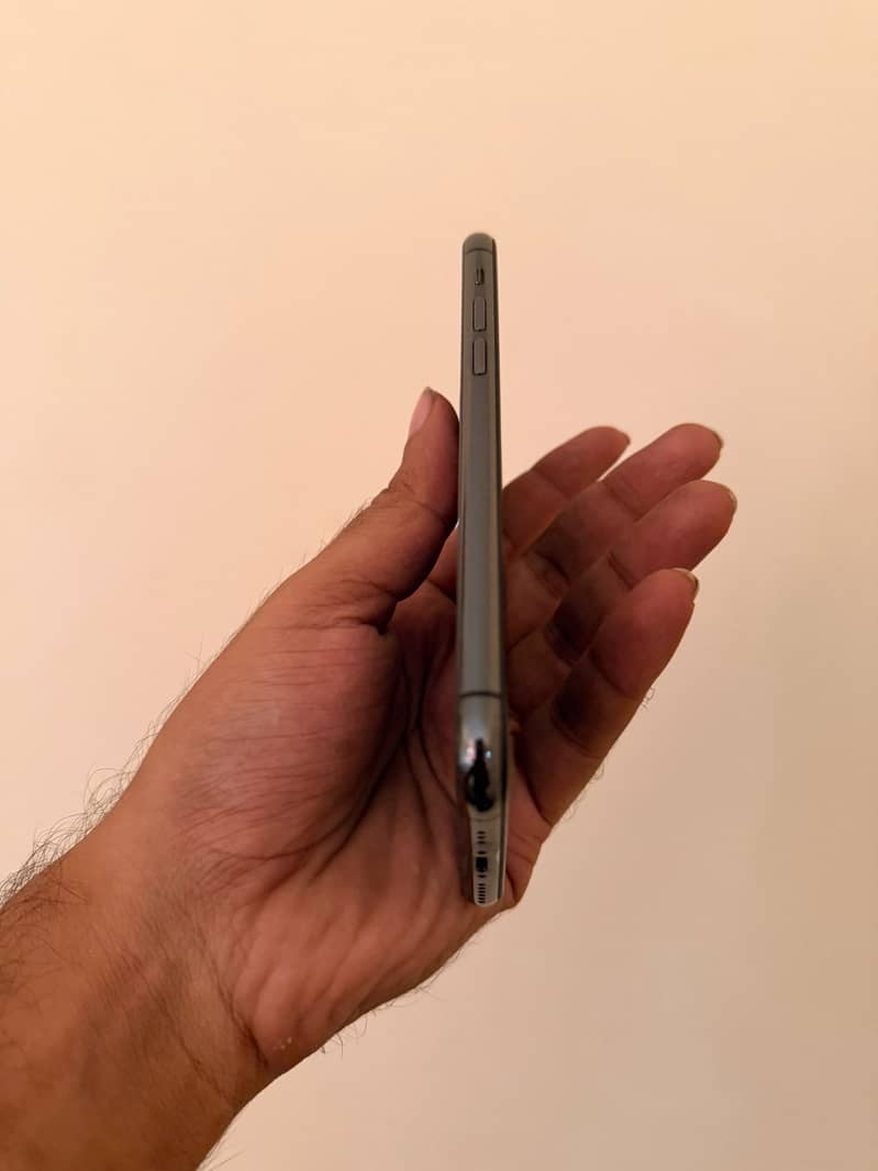 Apple iPhone 11 Pro 3