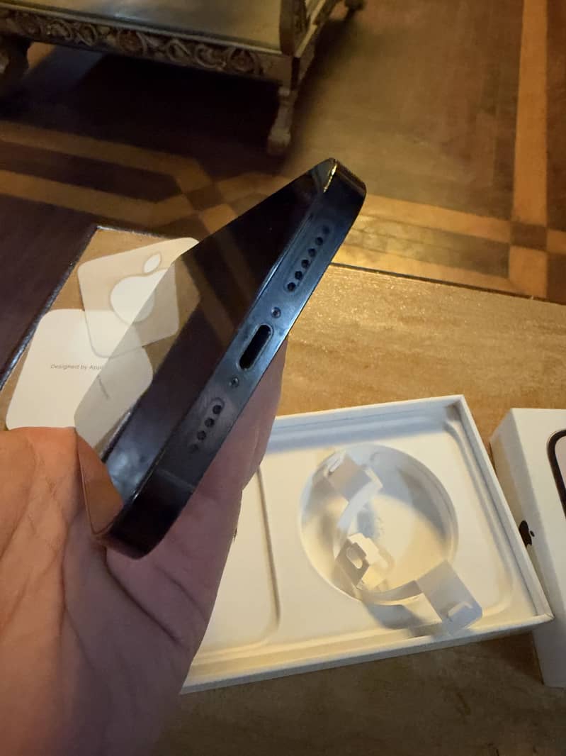 Apple iPhone 14 Pro Max 8