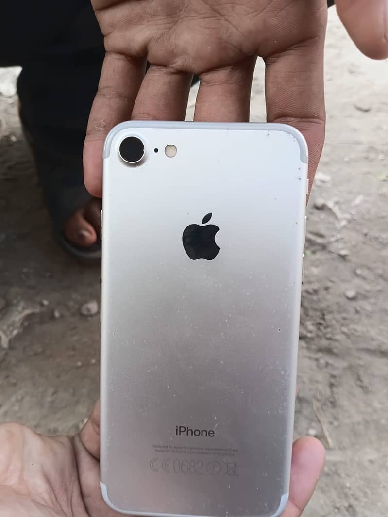Apple iPhone 7 5