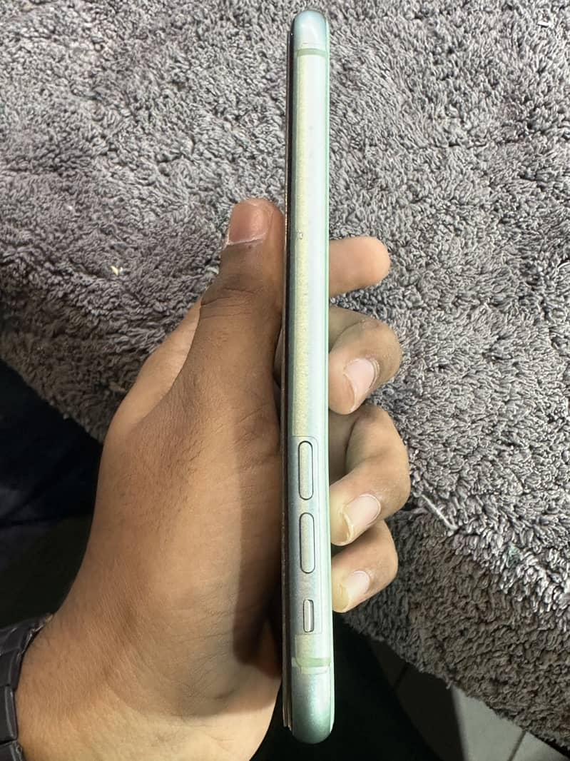 Apple iPhone 11 5