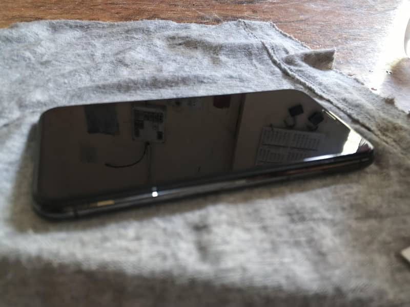 Apple iPhone X 1