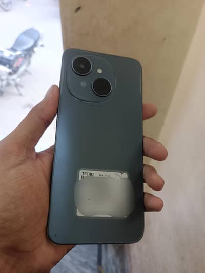 Tecno Spark Go 1