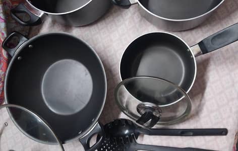 Non Stick cookware set