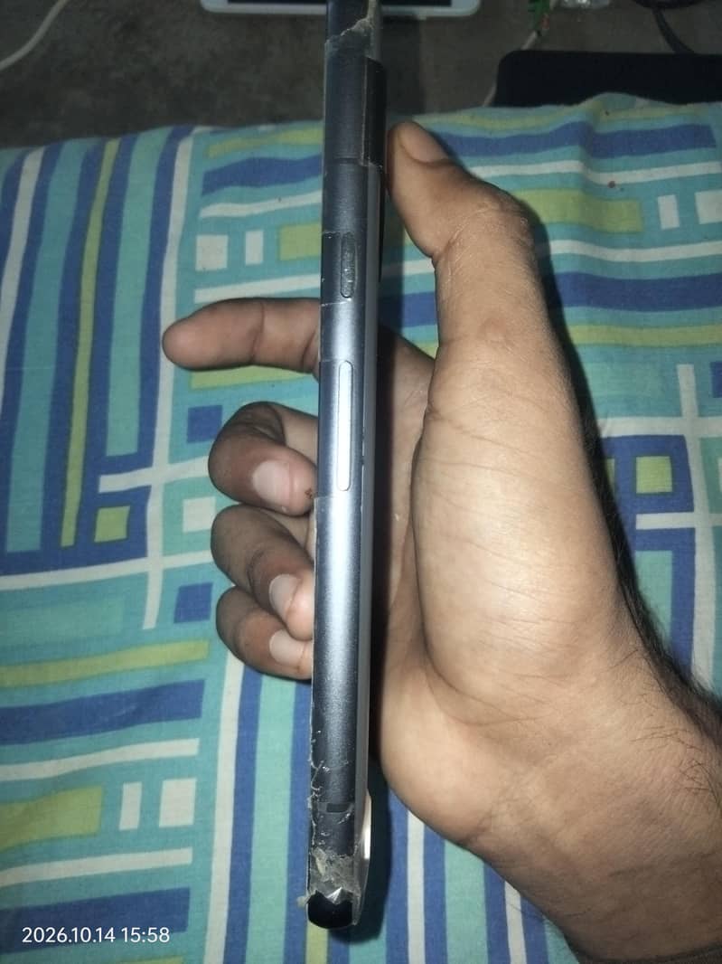 Google Pixel 7a 4