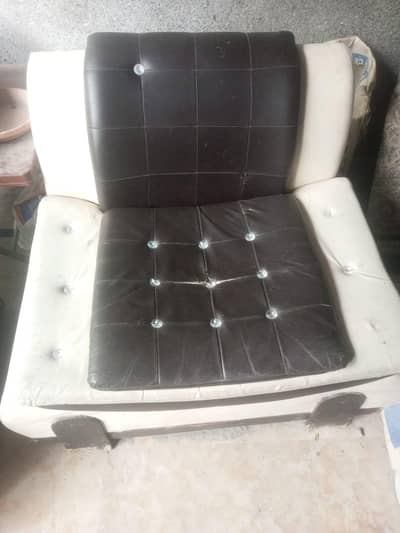 five seater sofa in good condition for sale. 03038851909 py call krain