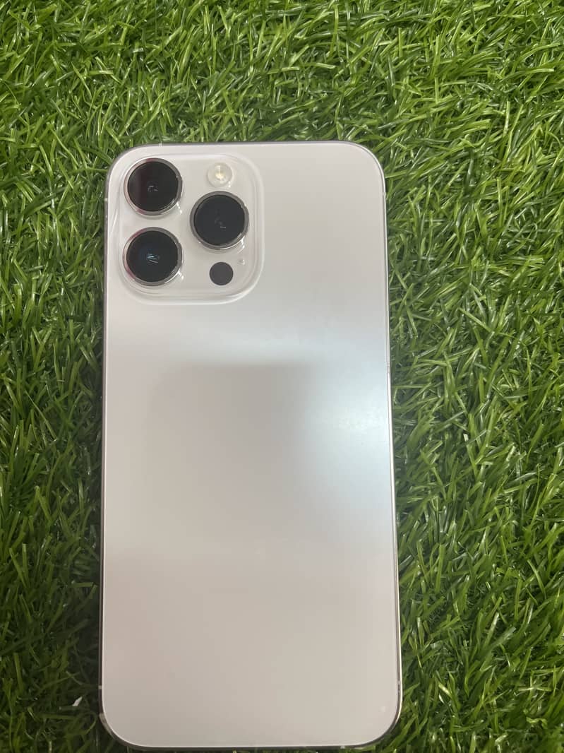 Apple iPhone 14 Pro Max 0