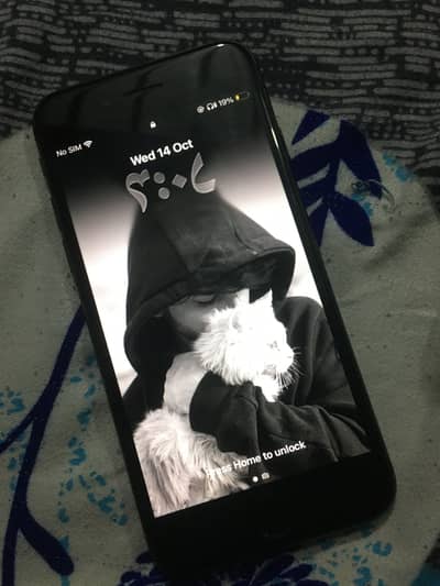 Apple iPhone SE with box