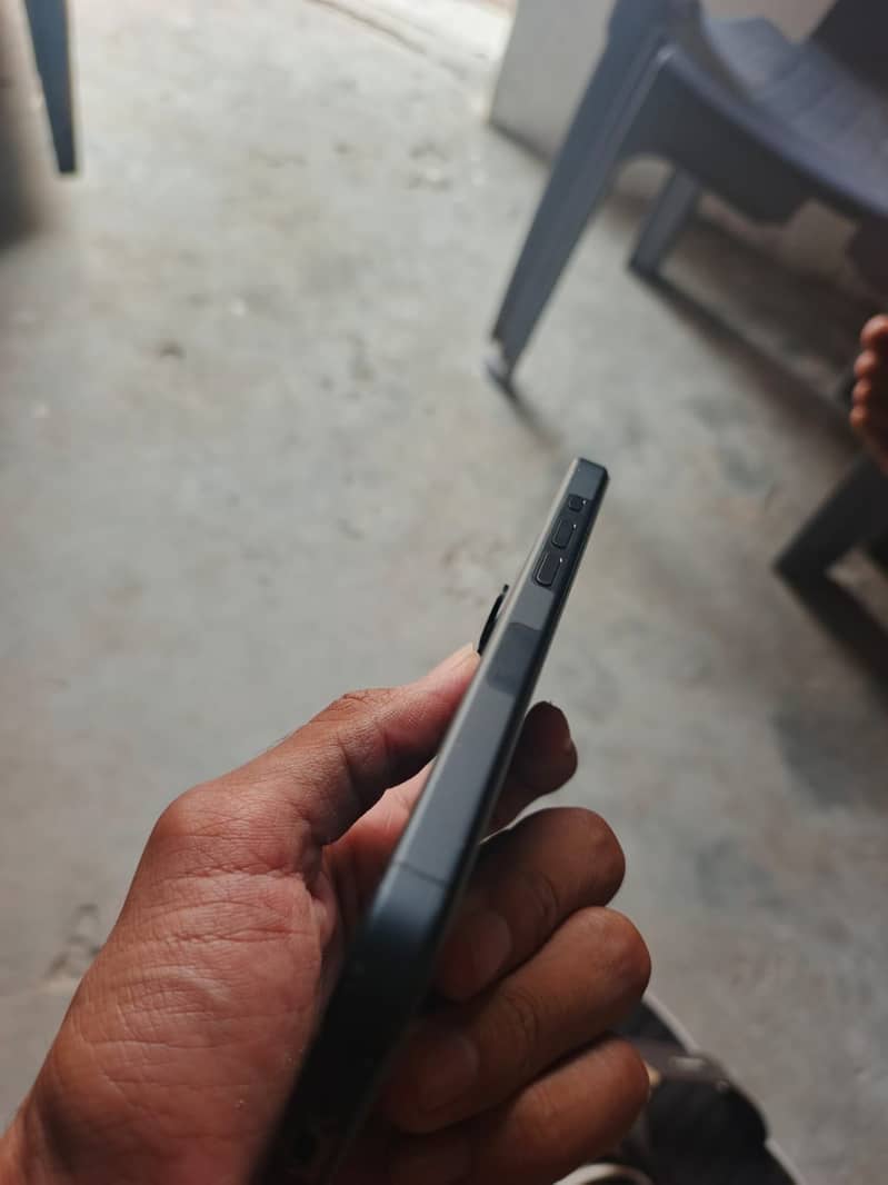 Apple iPhone 15 Pro 1