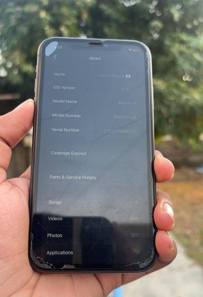 Apple iPhone 11 0