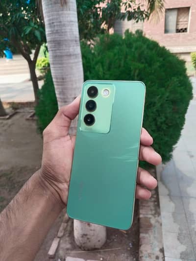 Vivo Y100