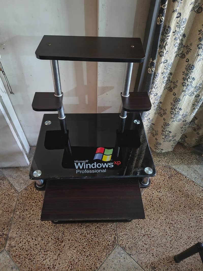 Computer Table 1
