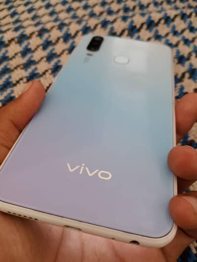 Vivo Y17