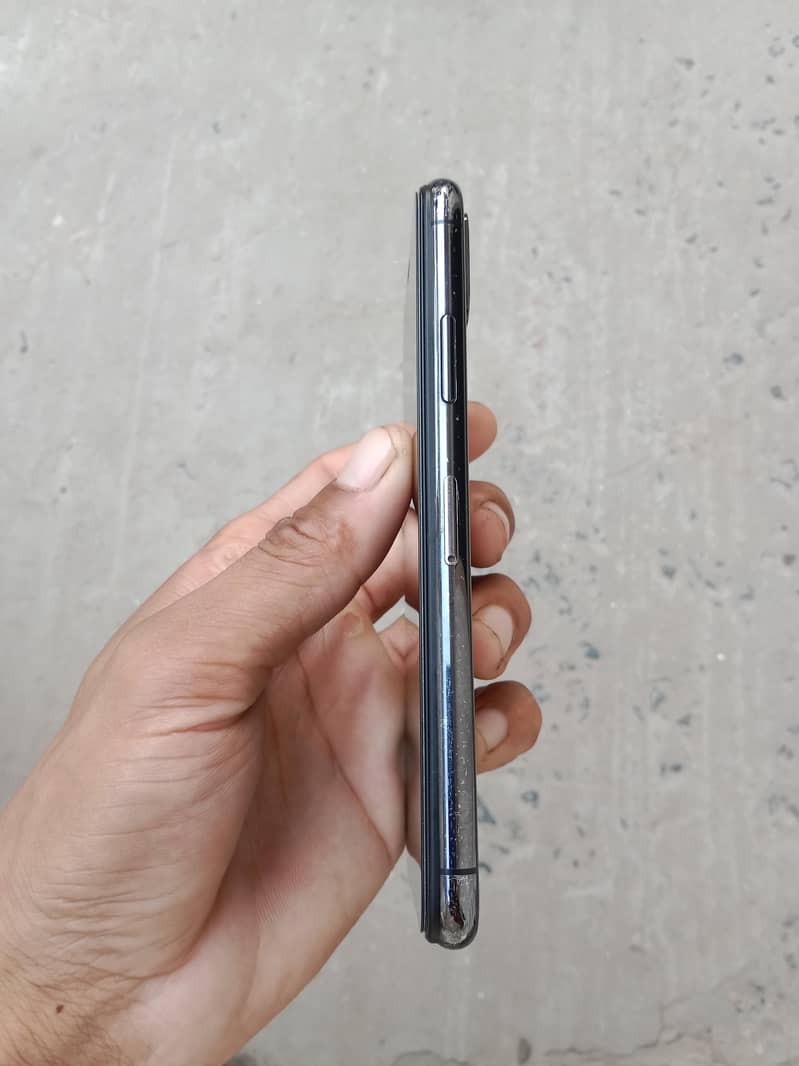 Apple iPhone X 1