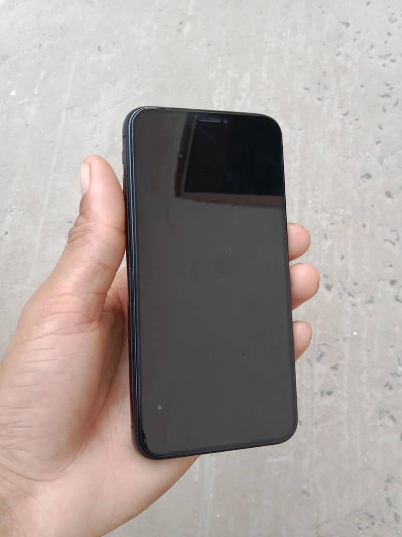Apple iPhone X 3