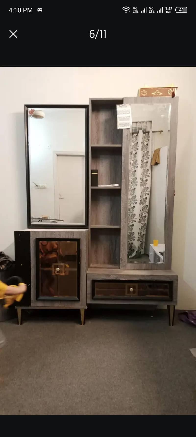 Dressing table 0