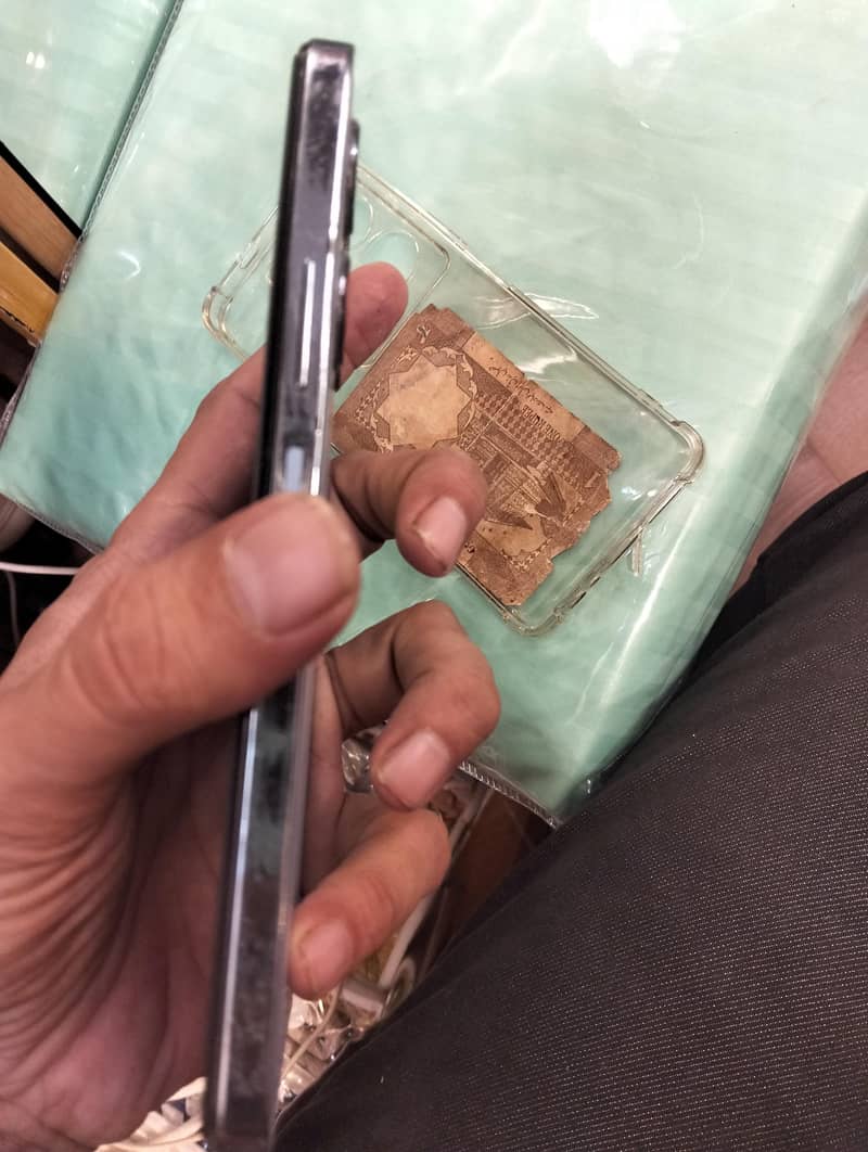 Infinix Note 30 5