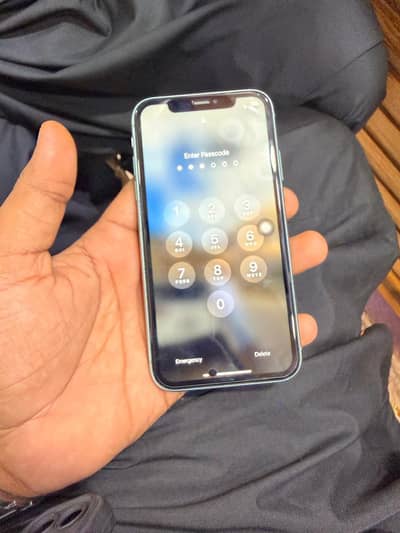 Apple iPhone 11