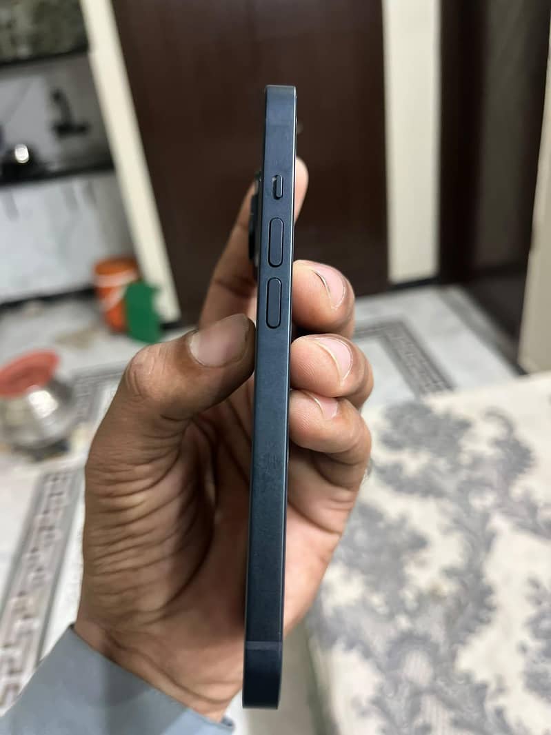 Apple iPhone 14 2