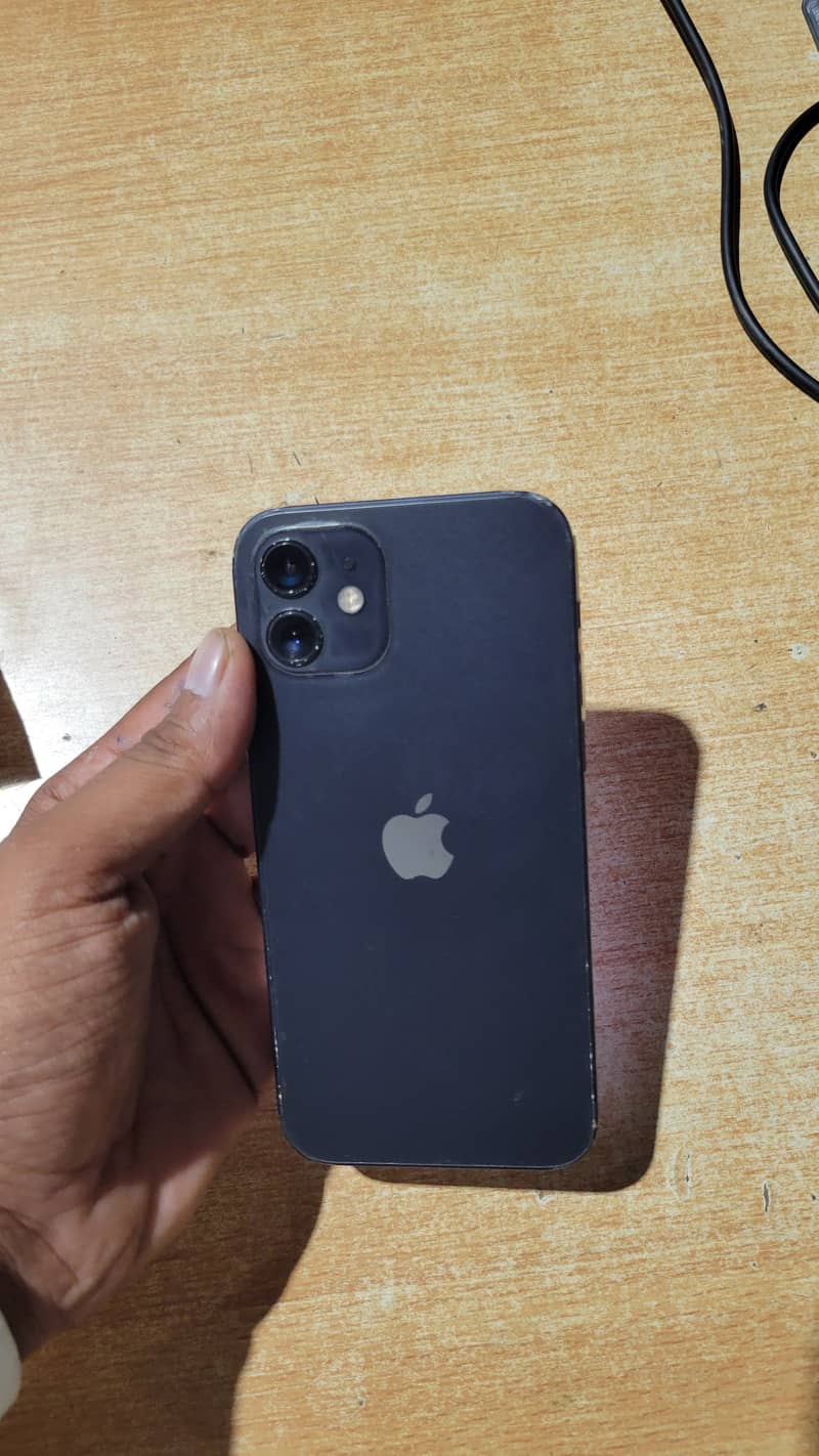 Apple iPhone 12 6