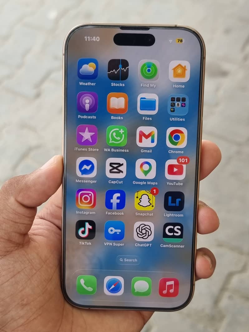 Apple iPhone 16 Pro 5