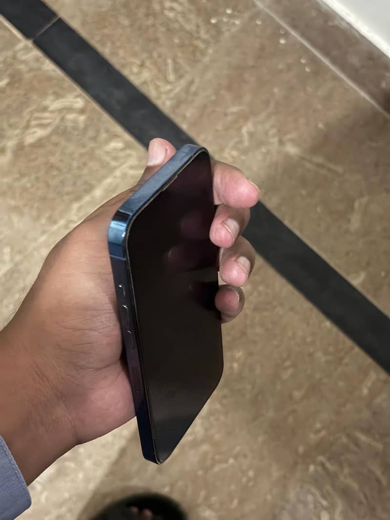 Apple iPhone 13 Pro 1