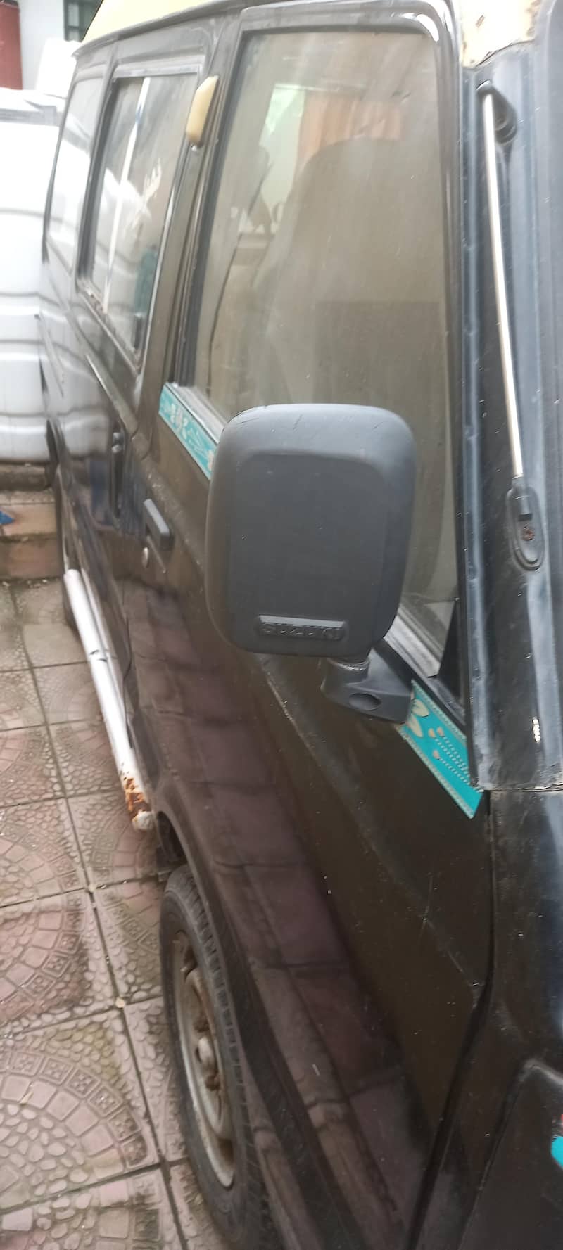 Suzuki Bolan 2012 2