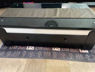 Centre table with 4 drawers