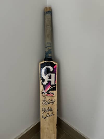Singed babar azam bat