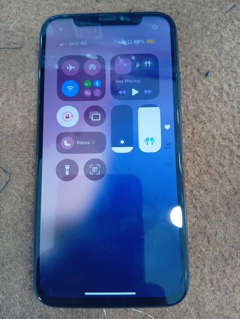 Apple iPhone XS 3