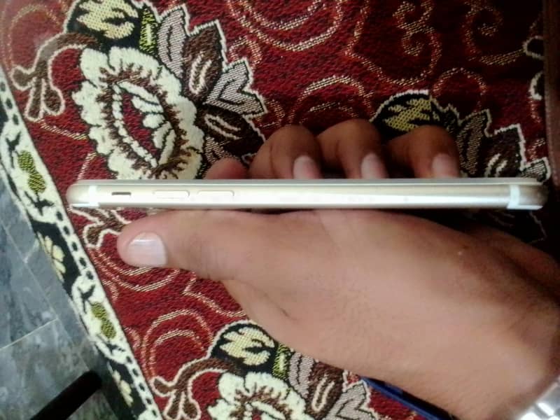 Apple iPhone 7 1
