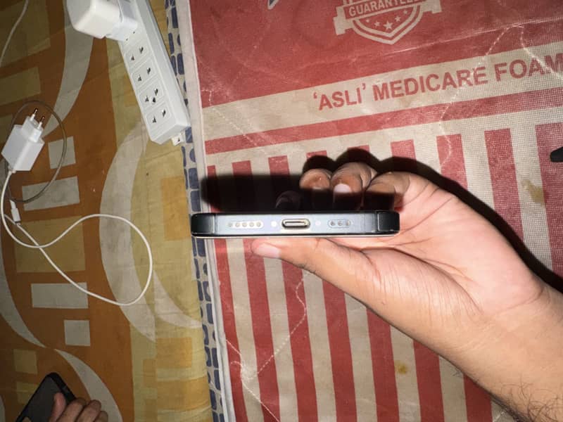 Apple iPhone 15, 10/10 0