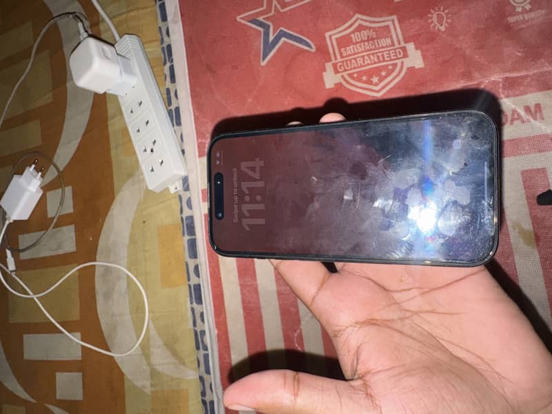 Apple iPhone 15, 10/10 6