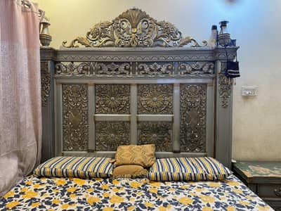 Chinoti Style heavy Bed Set with Dressing Table 03314730273