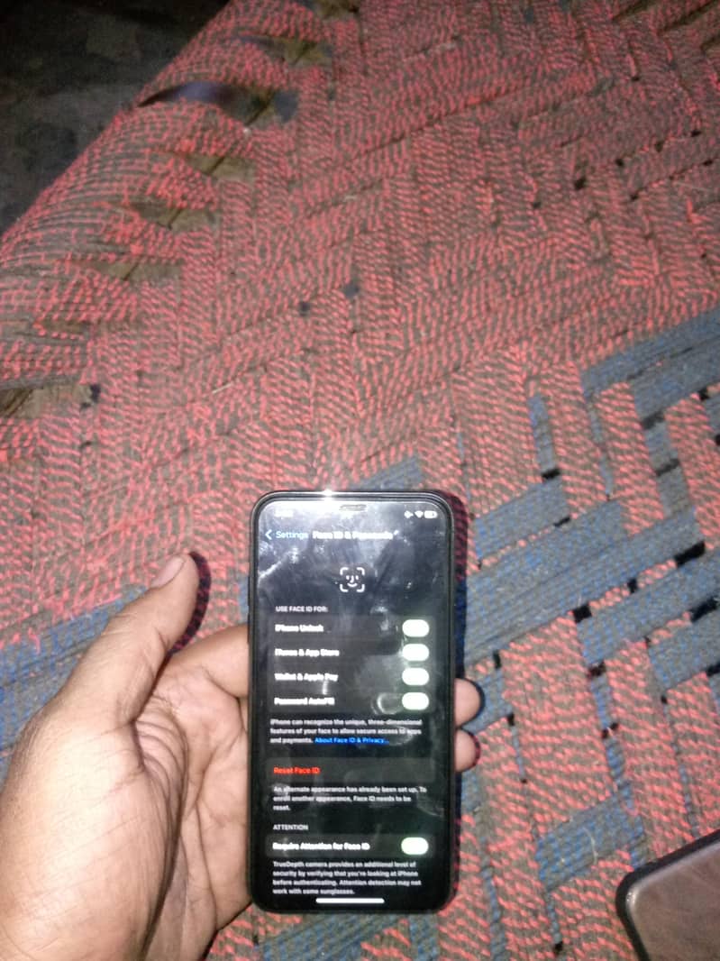 Apple iPhone X 3