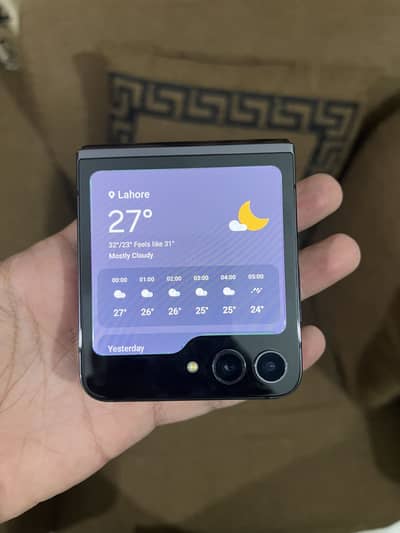 Samsung Mobile Z Flip 5
