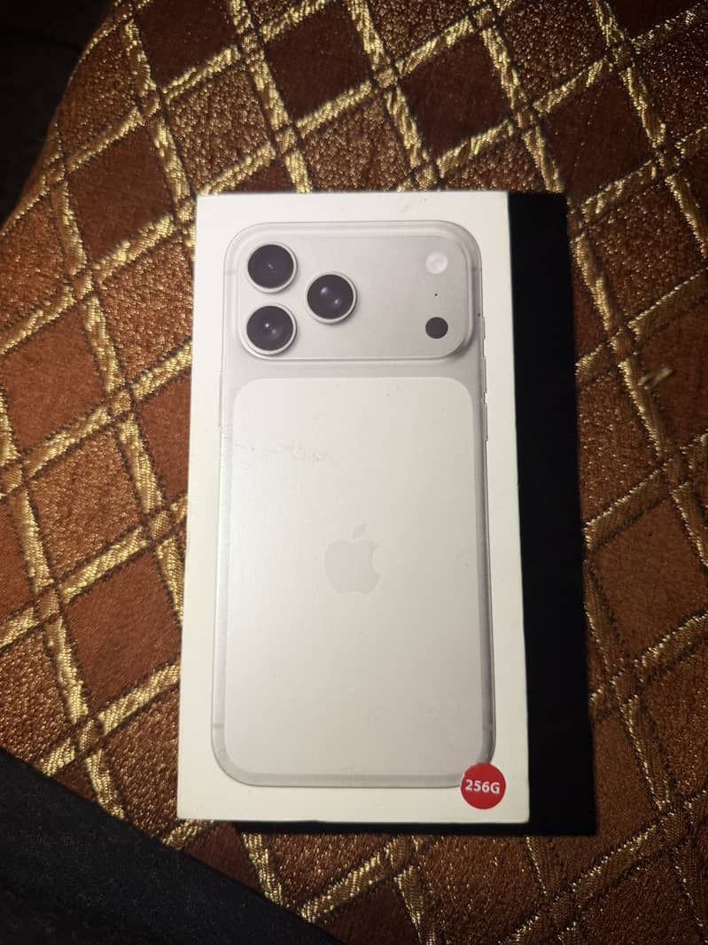 Apple iPhone 17 Pro Max 1