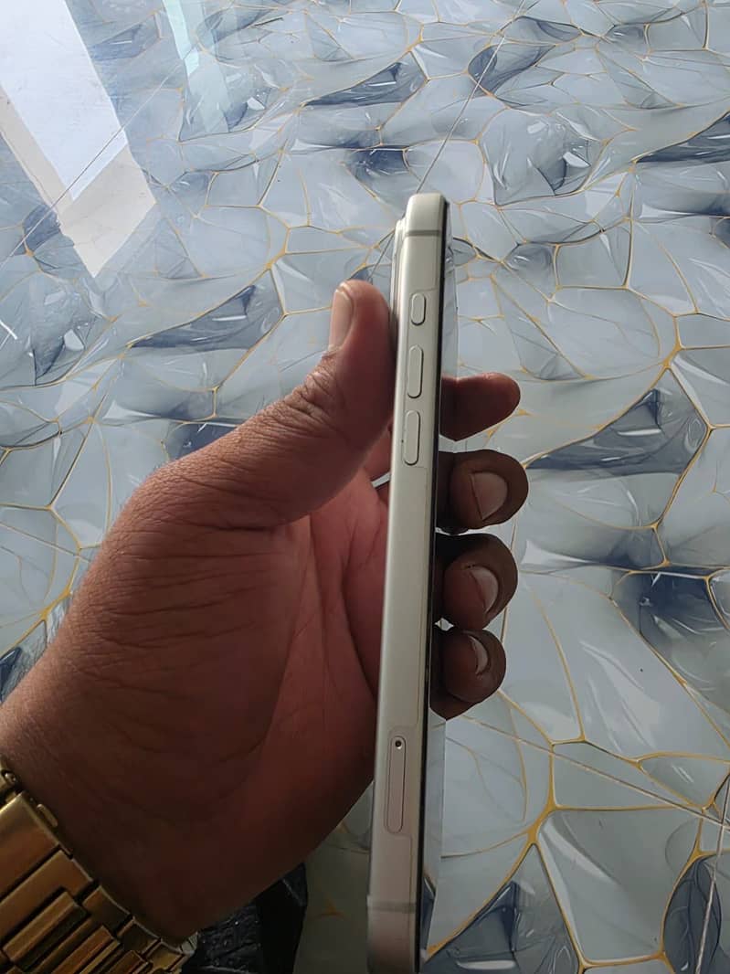 Apple iPhone 17 Pro Max 3
