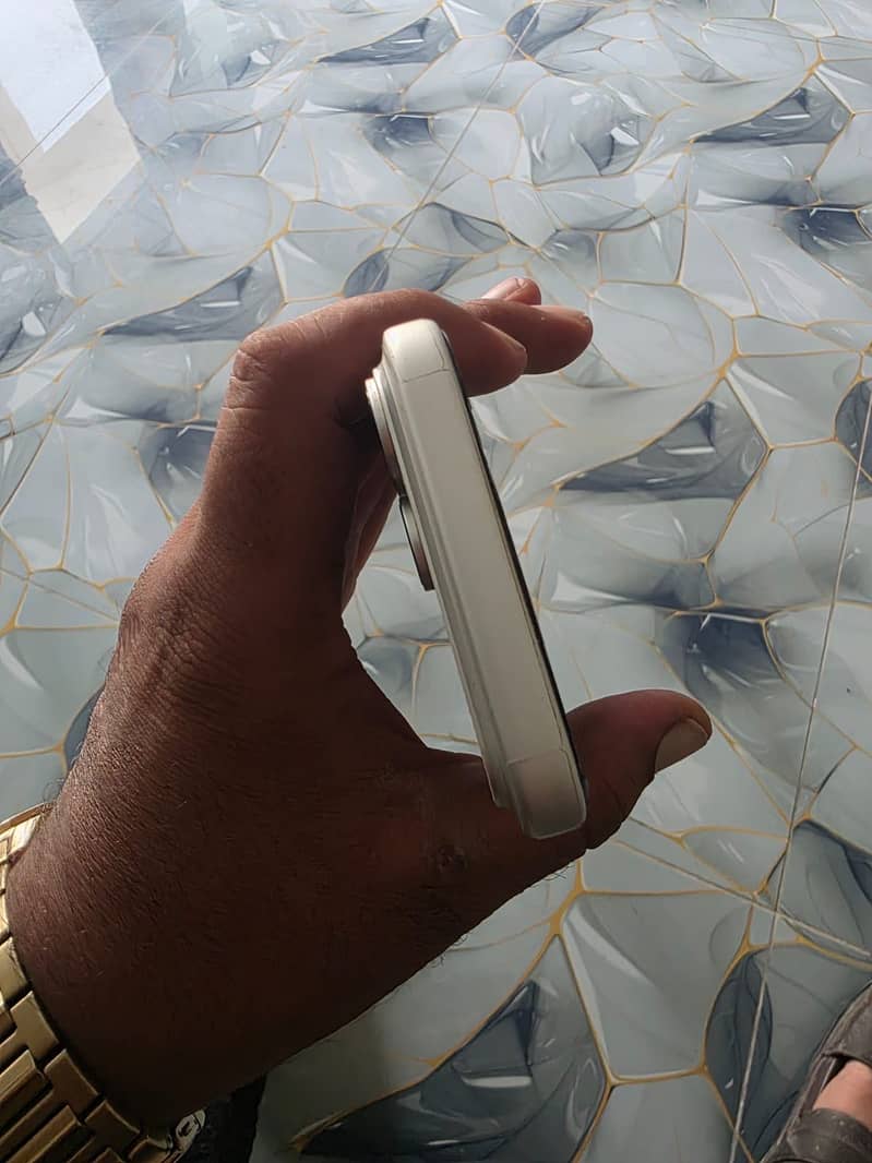 Apple iPhone 17 Pro Max 8