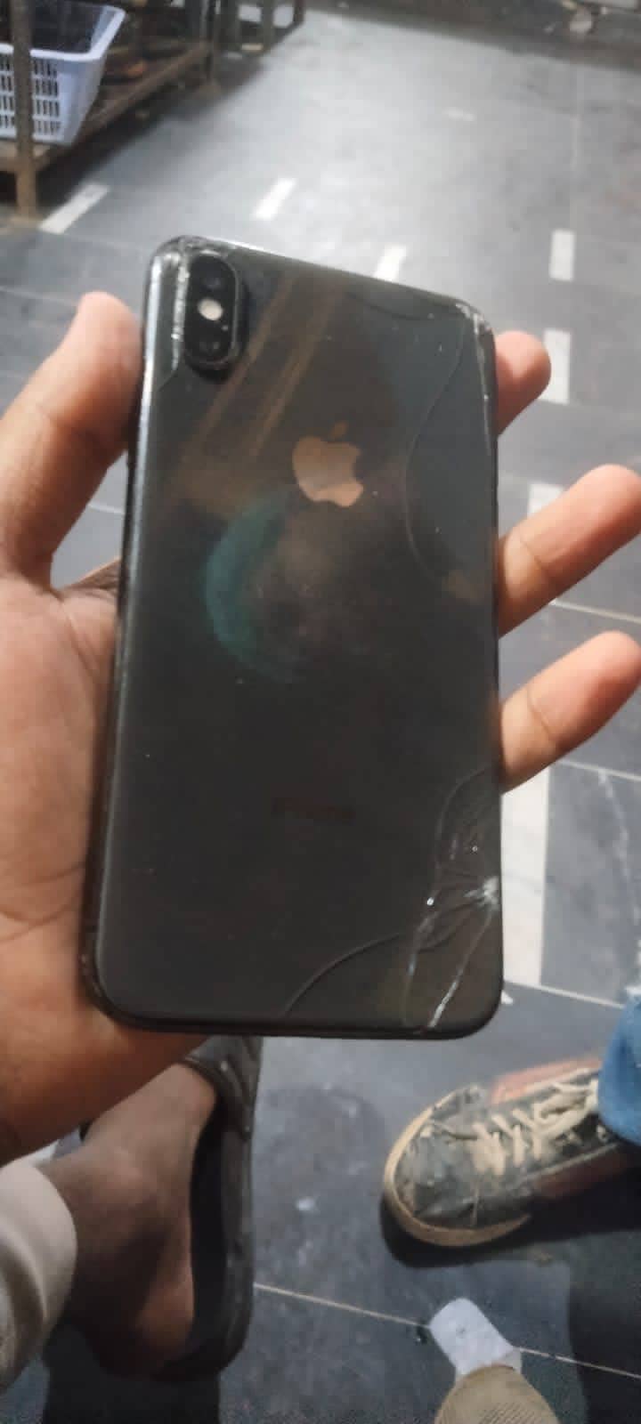 Apple iPhone X 0