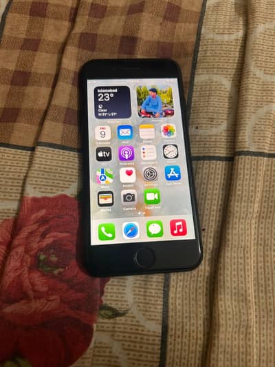 Apple iPhone 7