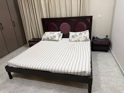 Bed set / wooden bed / solid bed /Bed Set with Dressing and Sidetables