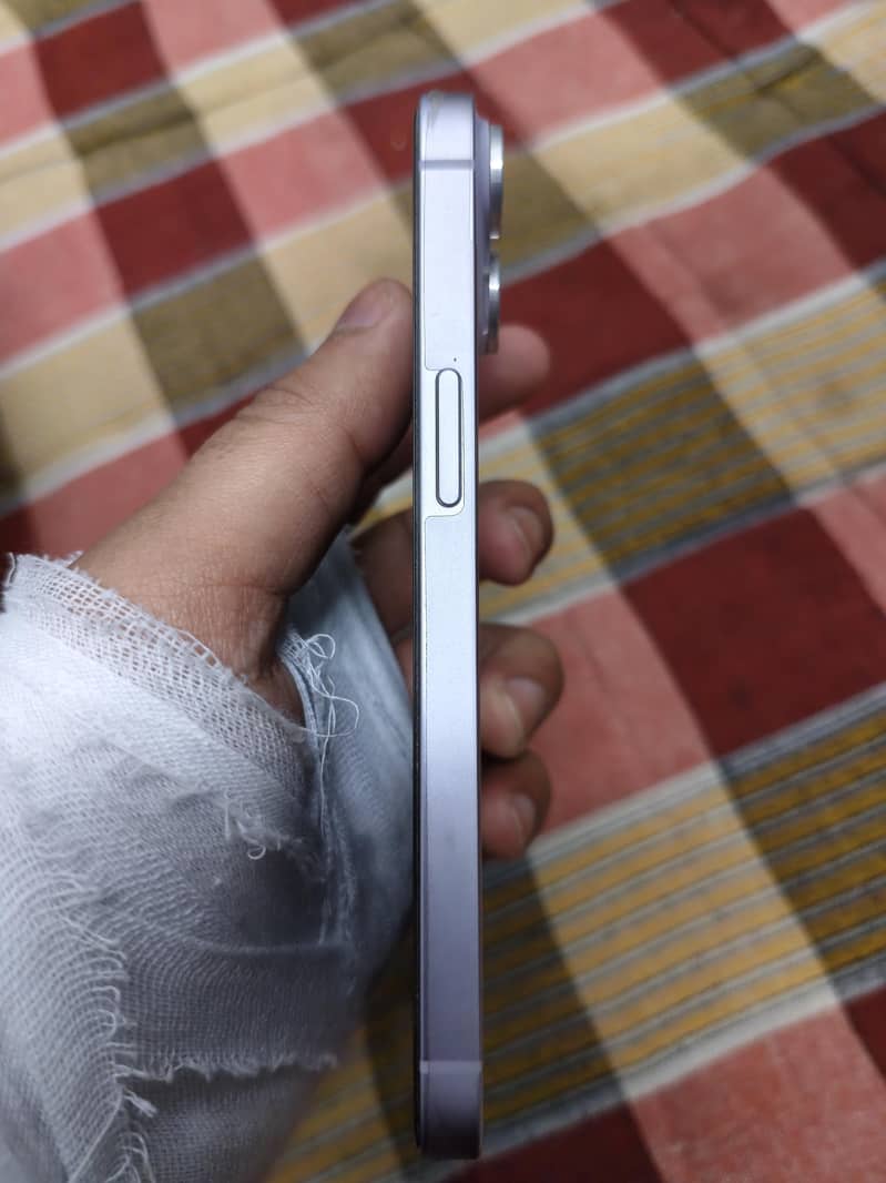 Apple iPhone 14 0