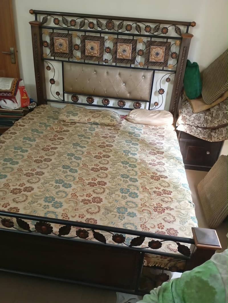 Double Bed Good Condition 0