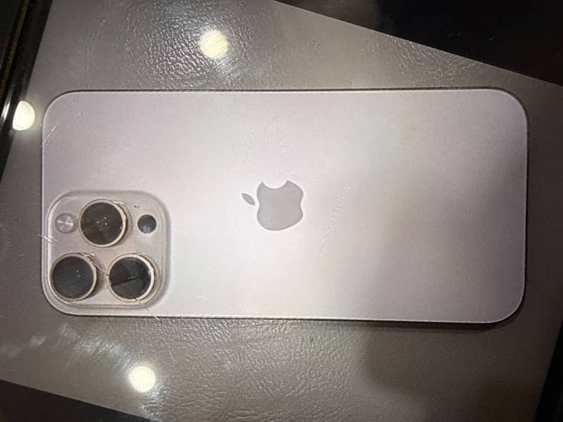Apple iPhone 16 Pro Max 0