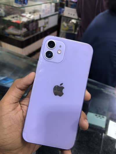 Apple iPhone 12