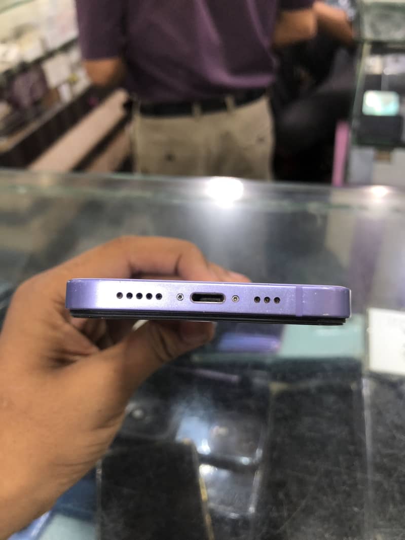 Apple iPhone 12 3