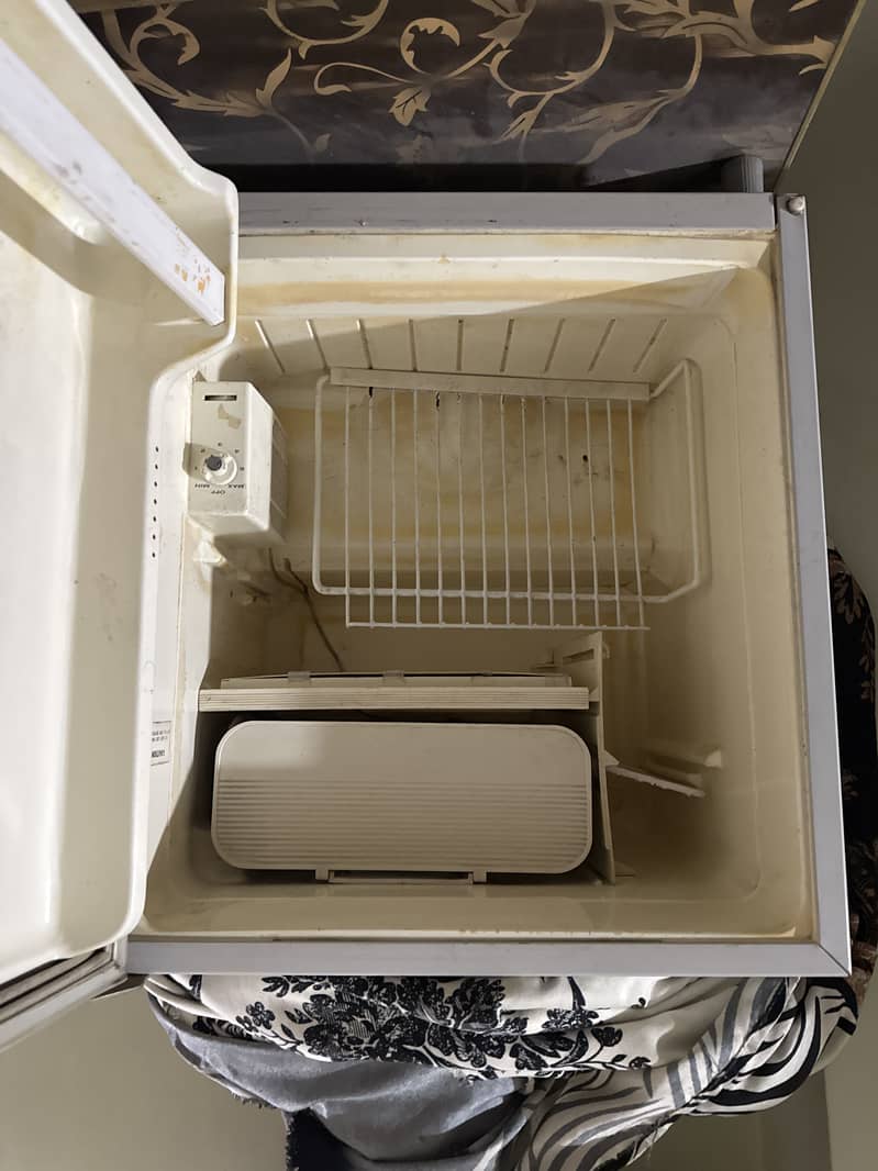 Mini fridge 2