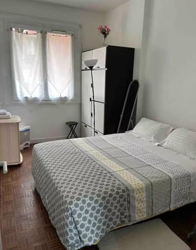 room Rant Available hai daily. weekly or monthly