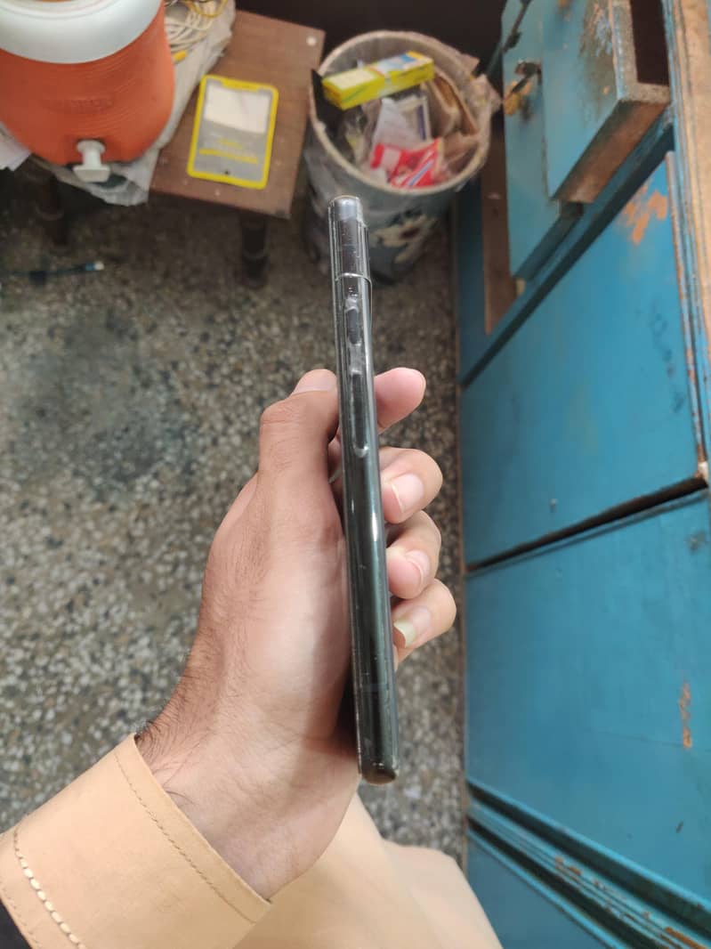 Google Pixel 6a 3